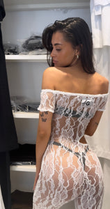 MODEL WHITE LACE JUMPSUIT