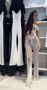 MODEL WHITE LACE JUMPSUIT